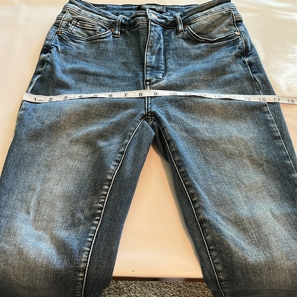 Judy Blue Skinny Fit High Rise Size 7/28 - Picture 5 of 16